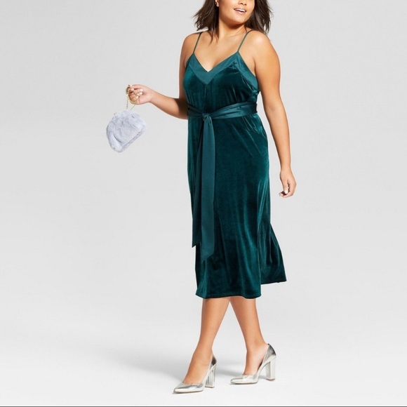 vintage halston dress Emerald Hammered Satin Bustier Style – PauméLosAngeles Womens Plus Size Summer mother of the bride shoes 17” (no shoulder seam) Color:Iridescent Teal*